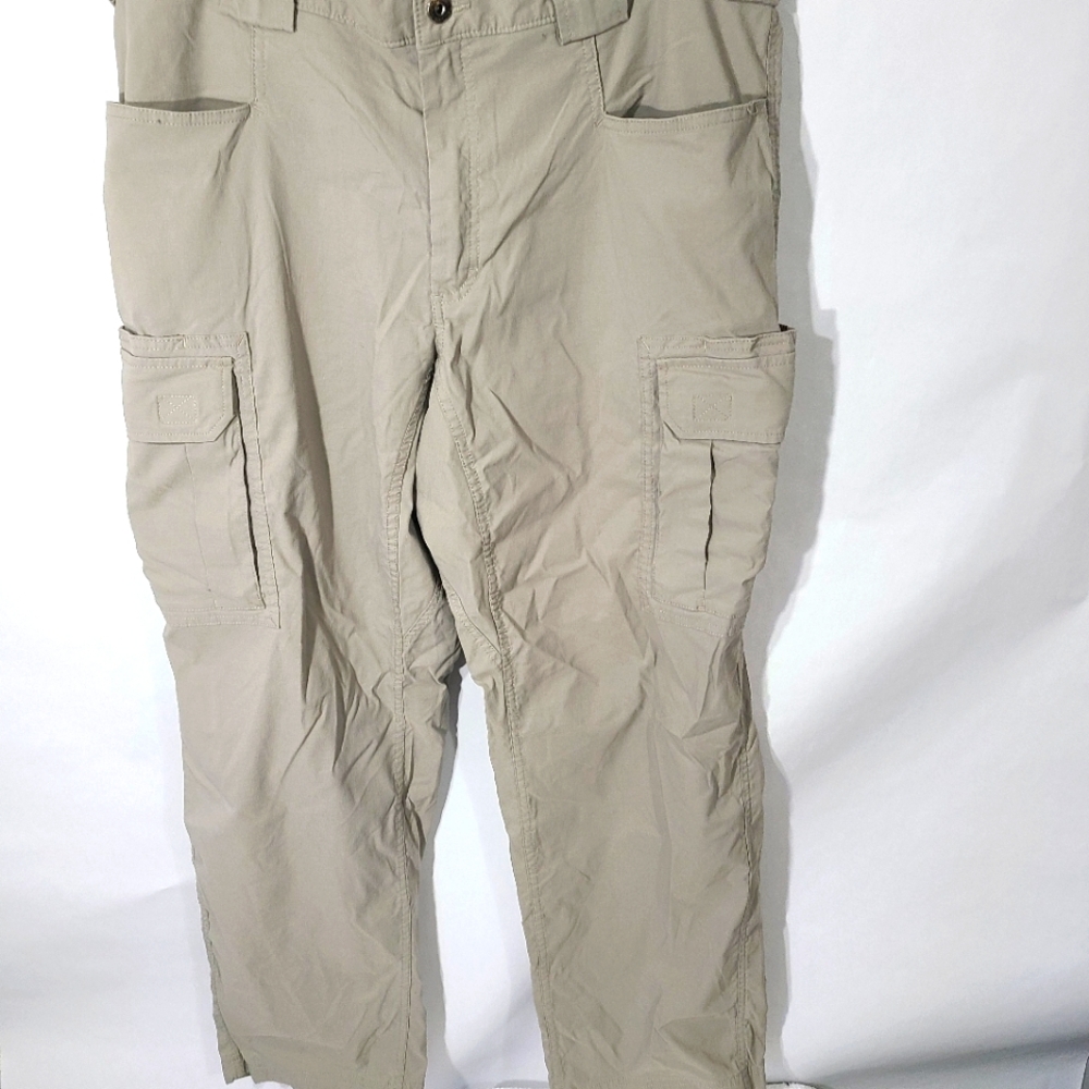 Duluth Trading Co Men's Size XL‎ X 32 Cargo Pants Beige Elastic Waist Work Pants